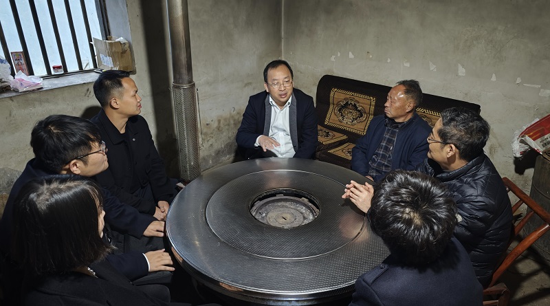集团党委书记、董事长朱雨龙赴青花社区调研乡村振兴帮扶工作